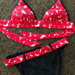 ✨Flirty VS Bikini💕